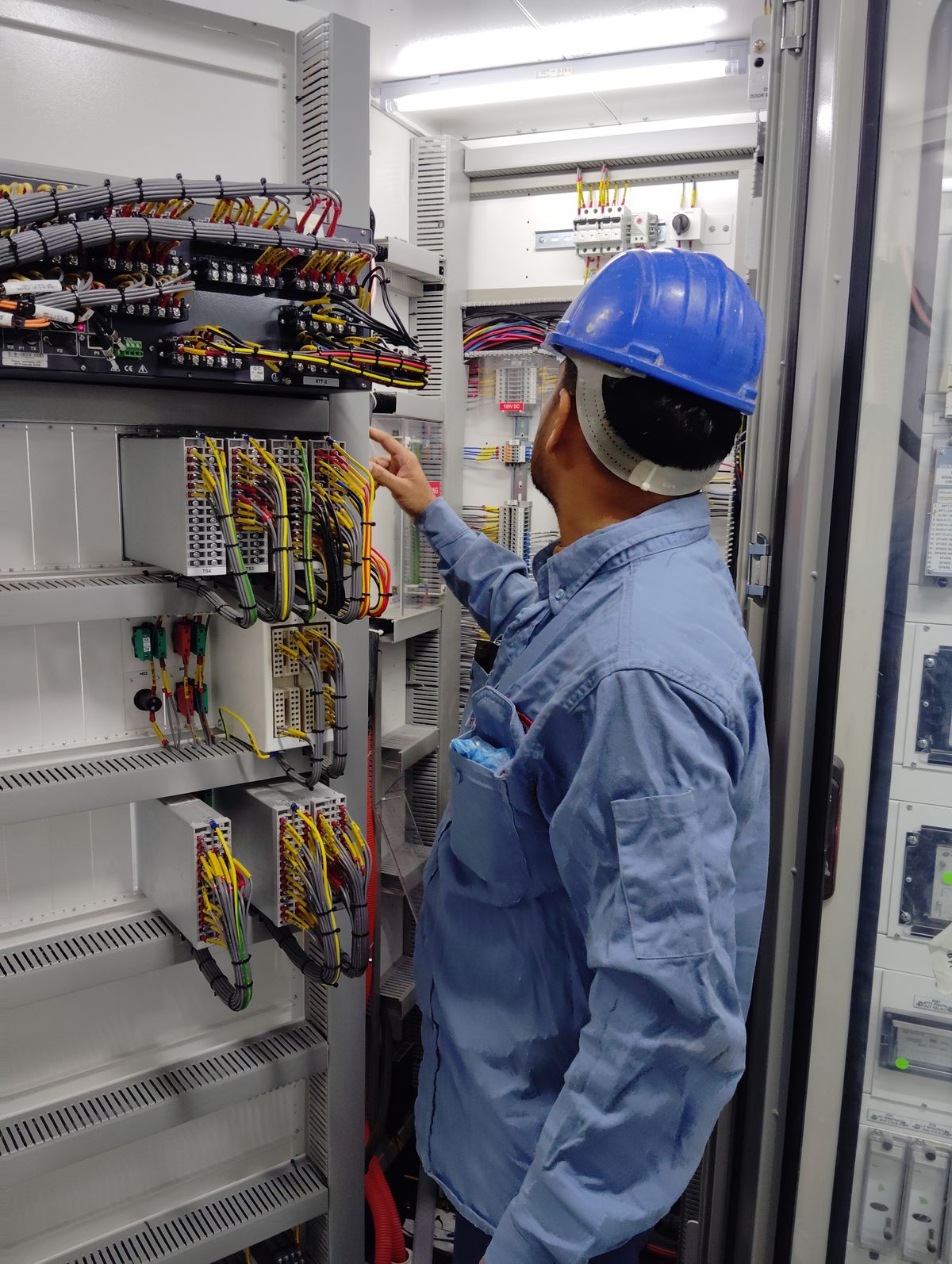 tamirji — Arnavutköy elektrik hizmetleri